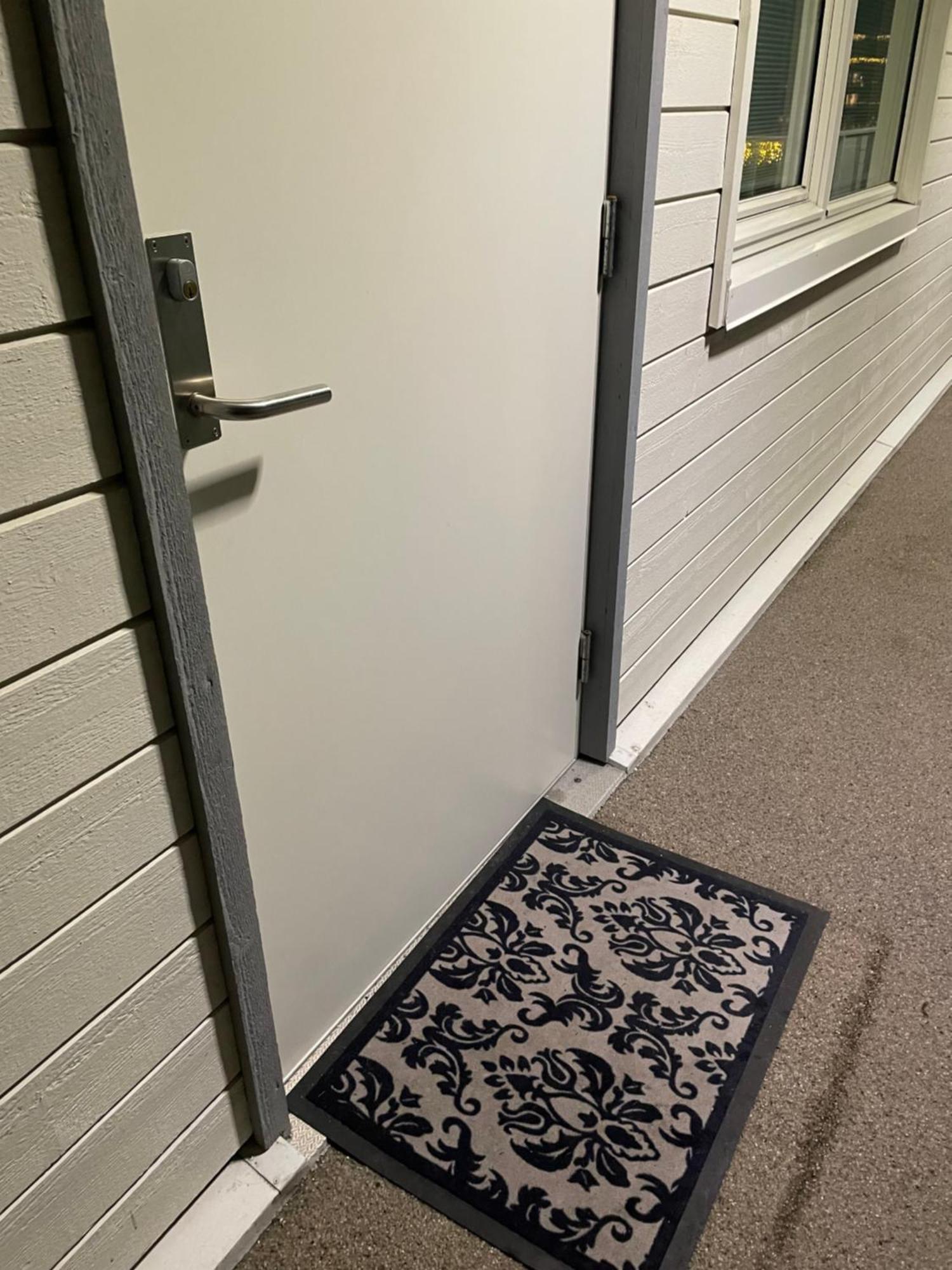 3 Sleeping For 82m2 Which Direct Traffic To Airport And Center * Bergen