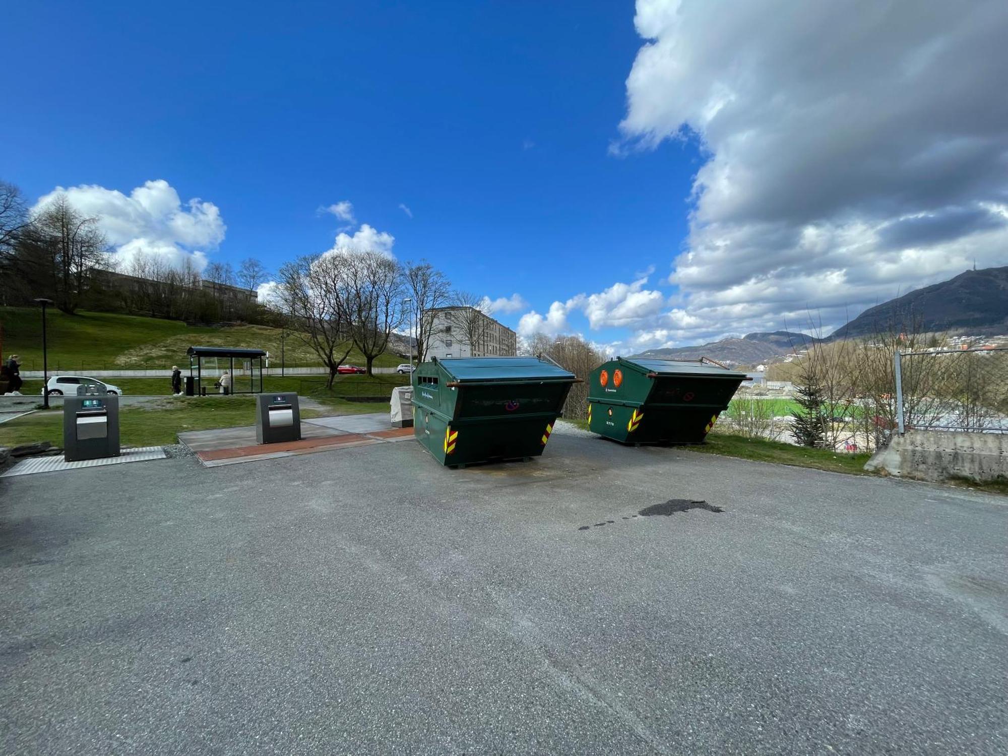3 Sleeping For 82m2 Which Direct Traffic To Airport And Center Leilighet